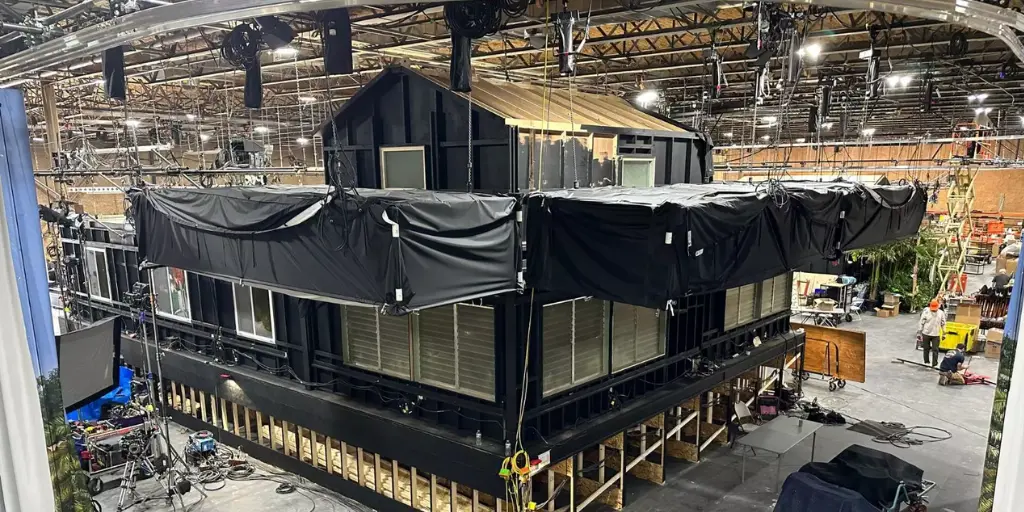 The Rip movie stash house set